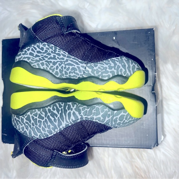 Jordan 6 Rings - Picture 3 of 6